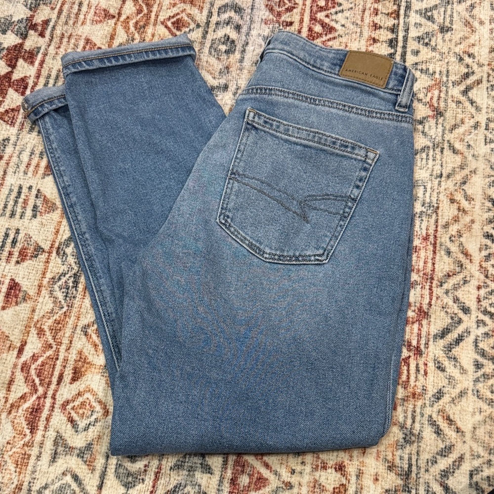 Women’s American Eagle Outfitters Mom Jeans